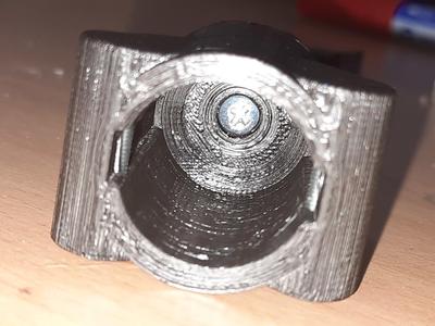 Cigarette lighter female socket