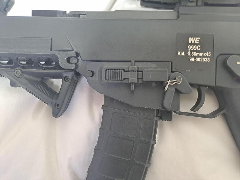 WE G36 GBB (GHK)M4 magazine adapter (with bolt catch) V2
