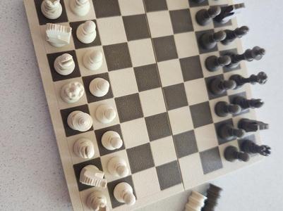Chess - magnetic mini travel set 