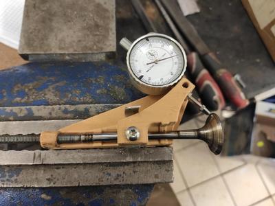 Intake, exhaust Valve concentricity tool
