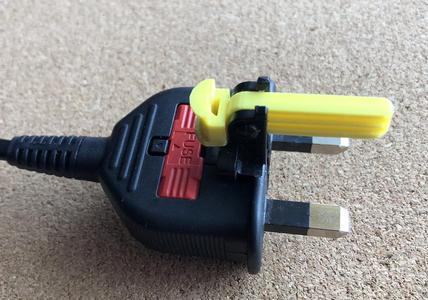 ThinPlug/ThinCharger replacement safety pin