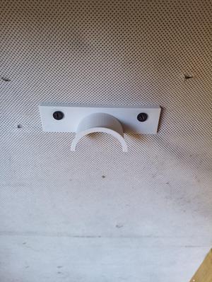 Hose, rope hanger.