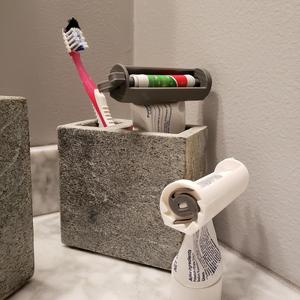 Toothpaste Ratcheting Squeezer 