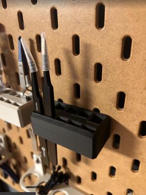 Skadis Tweezer Rack