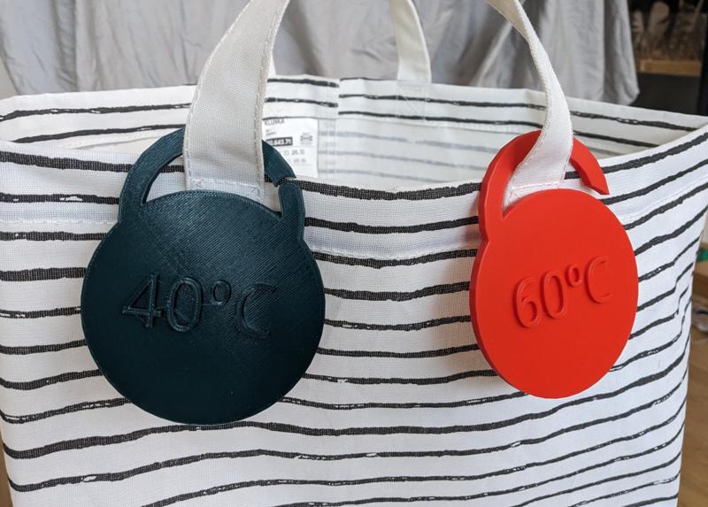 Laundry temperature tags
