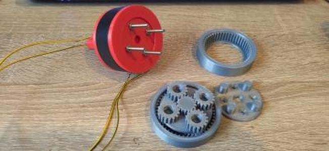 Small planetary gear
