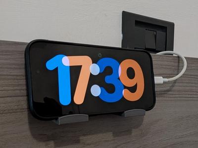 Simply smartphone holder