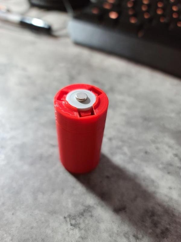 AA to C Battery Adapter (no support required)