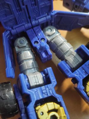 Legacy Armada Optimus Prime Crotch Clip