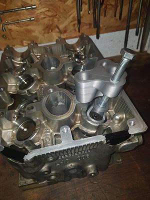 Subaru DOHC valve spring compressor