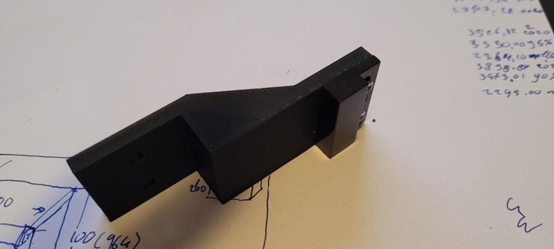 Garagedeur opener magneetcontact beugel - Garage door opener magnetic contact bracket