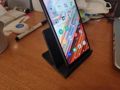 Simple Phone Stand