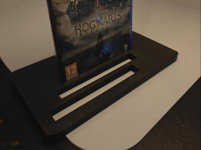 Game holder for 5 games