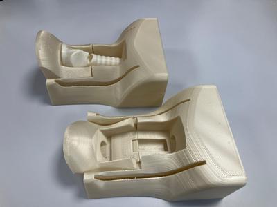 Cric & Trach model for Cricothyrotomy training, Radboudumc