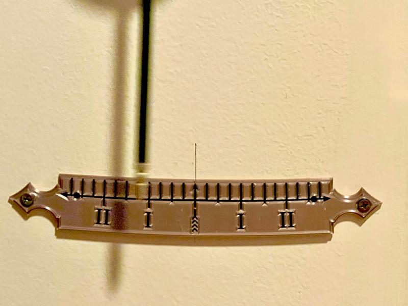 Beat Indicator Scale for Pendulum Clocks