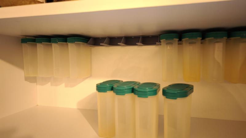 Spice Shakers 4x Rack