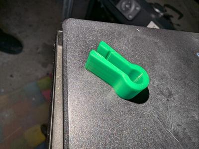 Filament spool clip