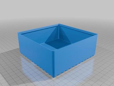DecFinity 13x13 (130mm x 130mm) undivided bin