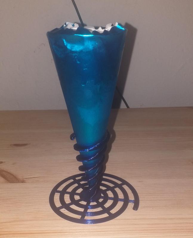 Ice Cream Cone Holder - Improved Stability