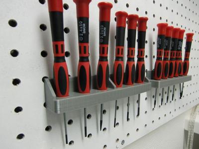 Pegboard holder for 6 screwdrivers