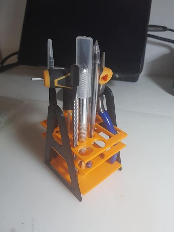 Unes's Tool Organizer