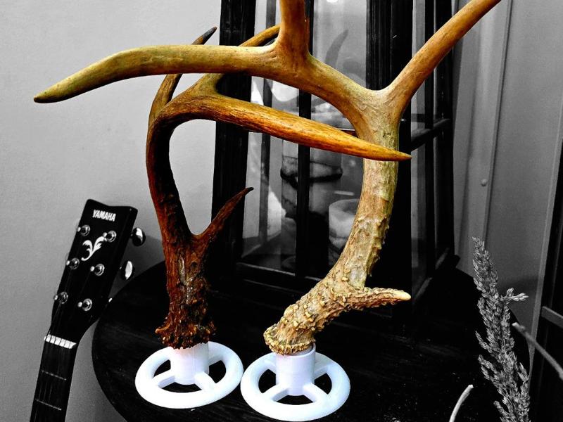 Deer Antler Stand - Version 1