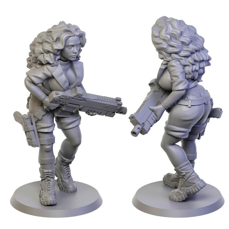 Girl with gun 28mm