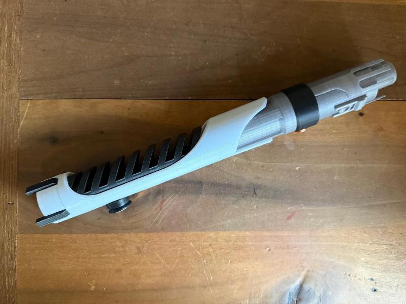 Build Your Own Lightsaber Kit: Obi-Wan Kenobi, Qui-Gon Jinn, Ben Solo Parts   