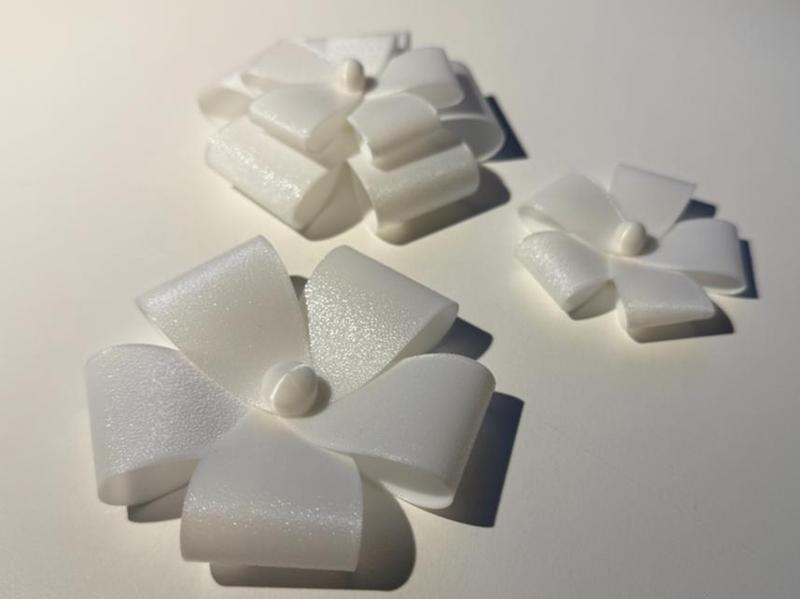 Present/Decorative Flower