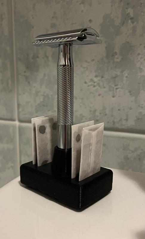 Safety razor holder