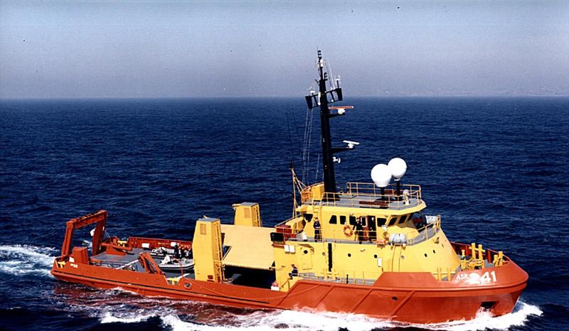 HMAS Protector ASR241 / Seahorse Horizon model boat