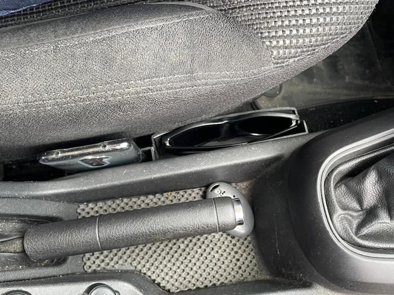 phone and glasses holder Citroen c3