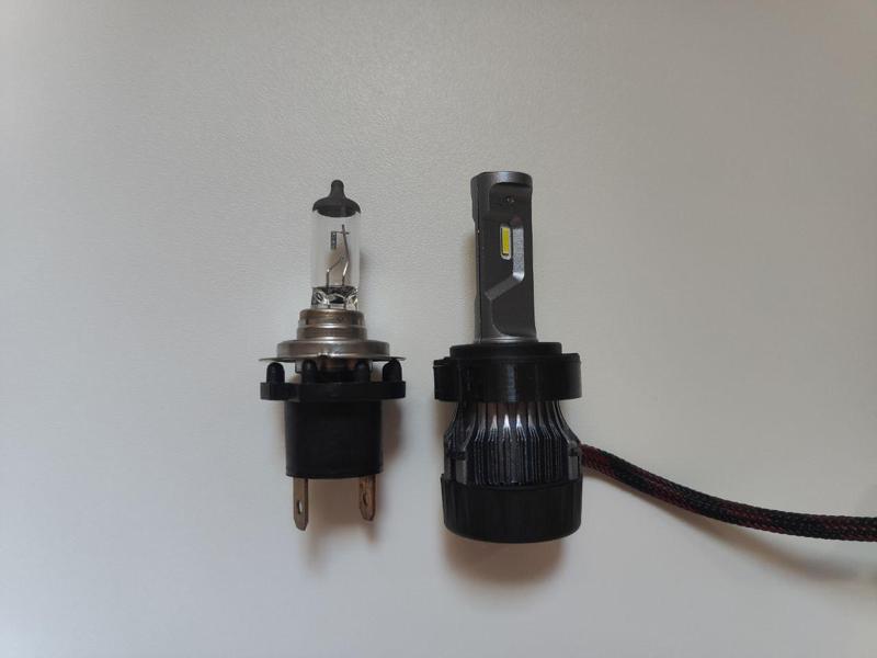 Kawasaki Z800 H7 LED Bulb Adapter