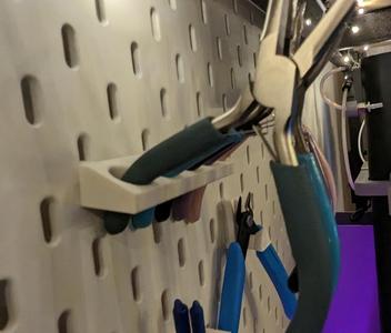 Pliers Rack - Ikea Skadis pegboard