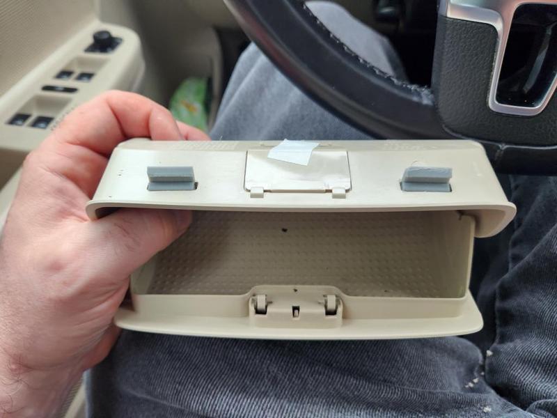 VW Jetta Sunglass Box Clip