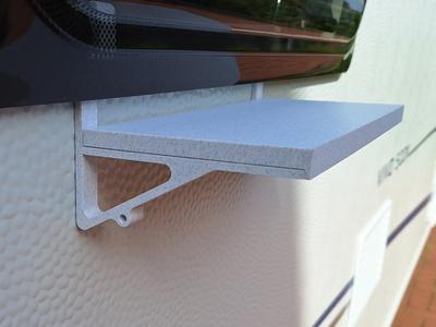 Wohnwagen Fensterregal 