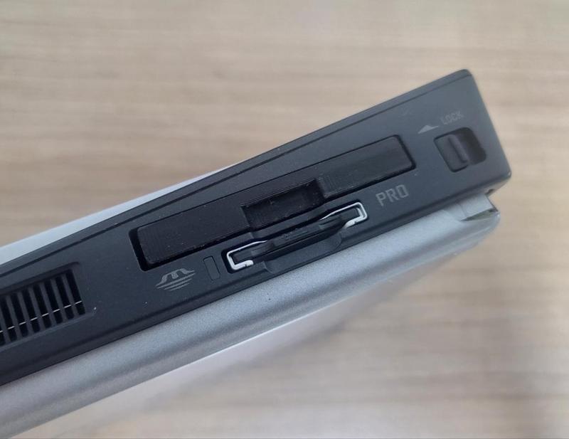 vgn-u50, u70 CompactFlash holder