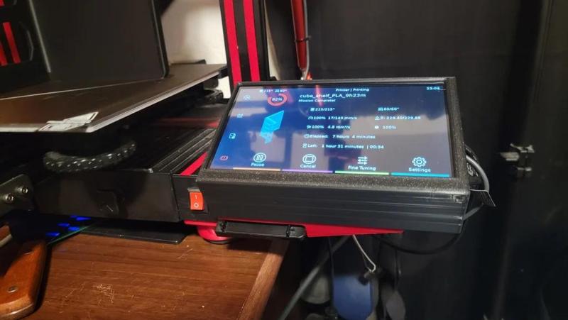 7" Touchscreen case for Raspberry Pi