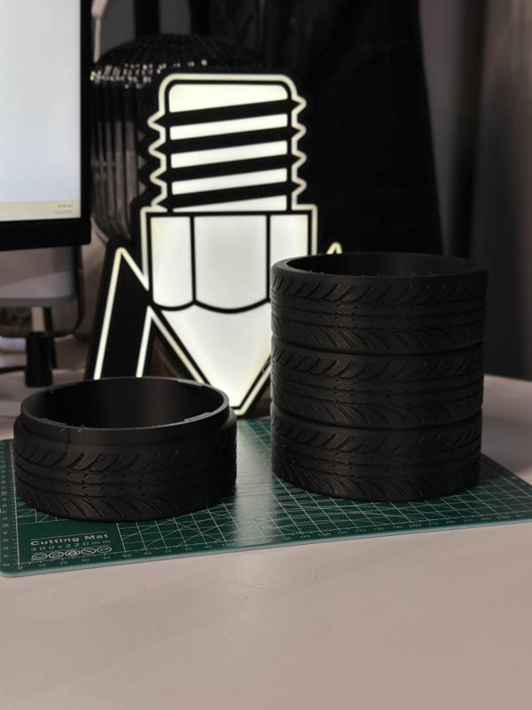 4-Inch Tire Stack Planter and Pot Holder