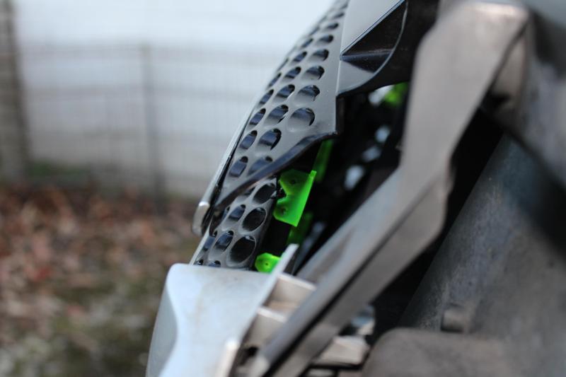 W639 - Front Grill Fixers - for A6398800985 - Viano / Vito Mercedes Benz