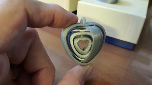 Coeurs Tournants Lies - Turning Hearts