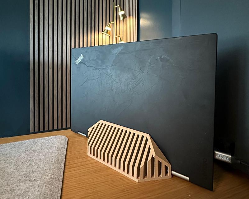 MacStånd ~ A Laptop Stand