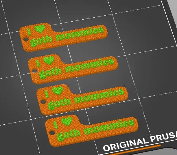 I love goth mommies keychain   