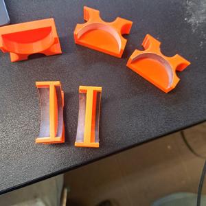 Bloky na zabrušování kladívek