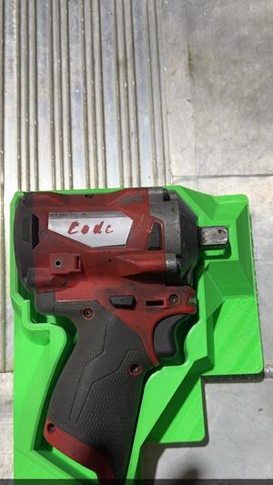 Milwaukee 1/2" impact shadow box