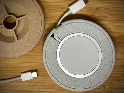 Cable Organizer - Magsafe Charger Cover