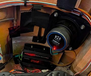 Chopper 4" Speaker Mounts with AMP Mount