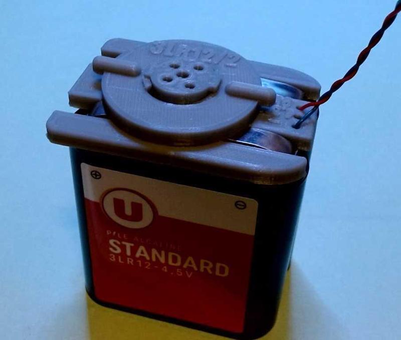 3LR12 or 3R12 battery holder / coupler