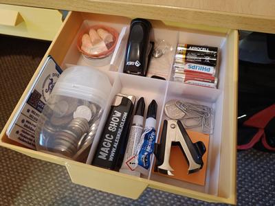 Dividers, organizers for the drawer.