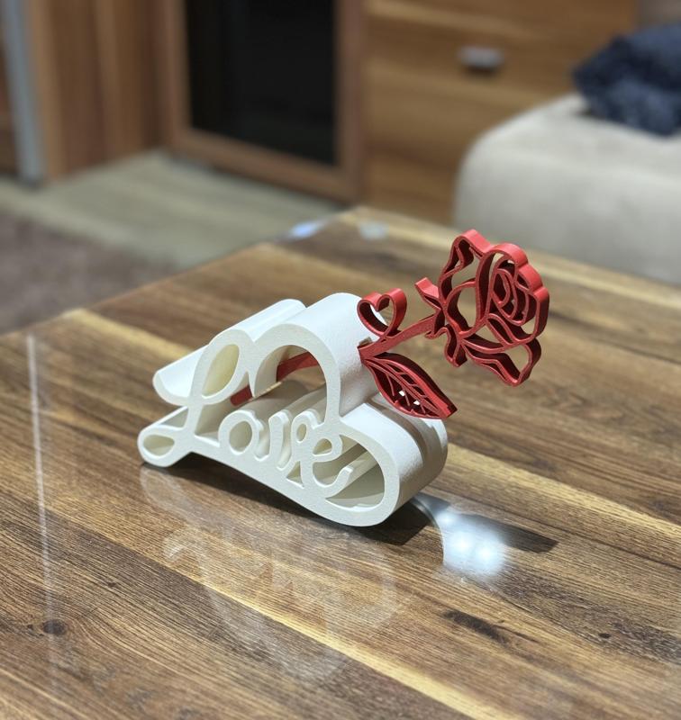 LOVE MELTED WITH HEART / TEXT STAND / VALENTINES DAY OR MOTHERS DAY